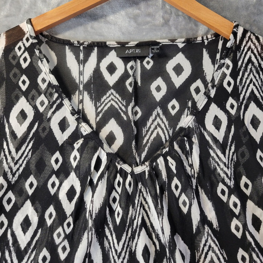 Apt 9 Woman 1X Sheer Geometric Blouse Black White Cap Sleeve Layering Top Tunic - Picture 4 of 9